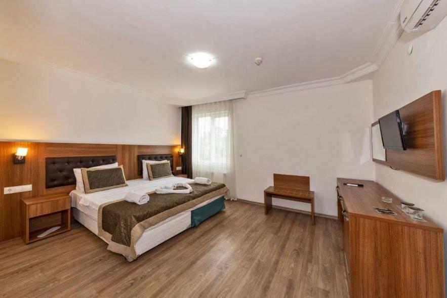 Diamond City Resort Hotel Büyükçekmece Exterior foto